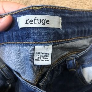 Distress Jeans